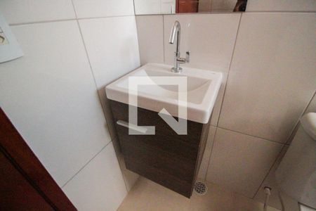 Casa à venda com 150m², 3 quartos e 2 vagasBanheiro 2