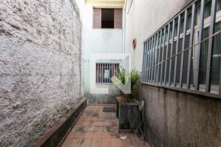 Casa à venda com 105m², 3 quartos e 2 vagasQuintal