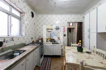 Casa à venda com 105m², 3 quartos e 2 vagasCozinha