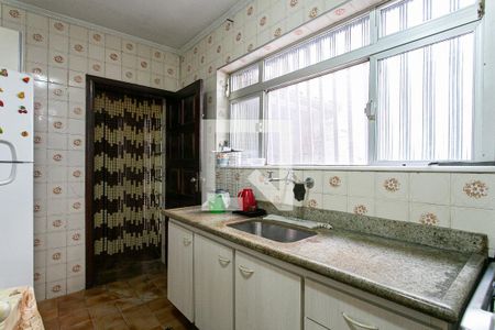 Casa à venda com 105m², 3 quartos e 2 vagasCozinha