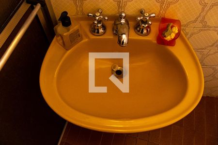 Casa à venda com 110m², 3 quartos e 1 vaga Casa à venda com 110m², 3 quartos e 1 vagaBanheiro Suíte