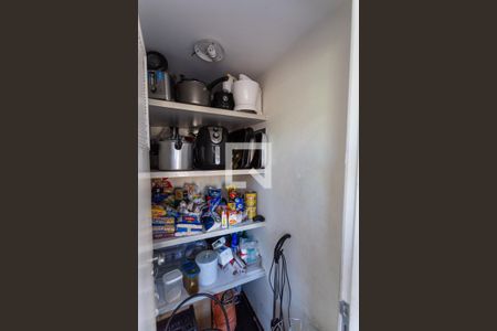 Apartamento à venda com 265m², 4 quartos e 4 vagasDespensa