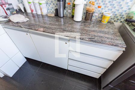 Apartamento à venda com 265m², 4 quartos e 4 vagasArmário da Cozinha