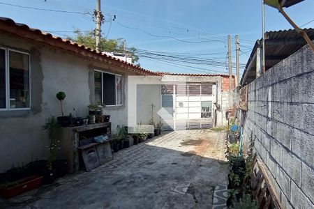 Casa à venda com 150m², 4 quartos e 2 vagas Casa à venda com 150m², 4 quartos e 2 vagasQuintal