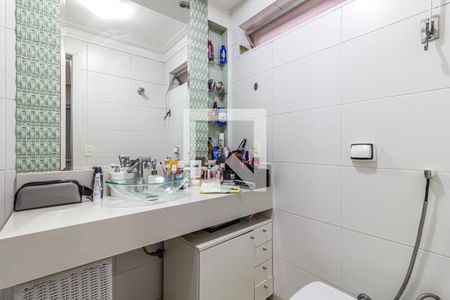 Apartamento à venda com 120m², 3 quartos e 2 vagasBanheiro Suite