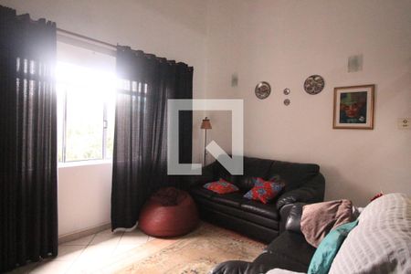 Casa à venda com 250m², 4 quartos e 3 vagasSala