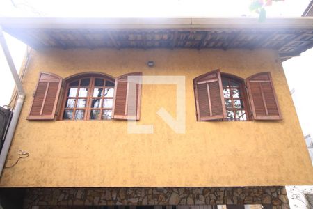 Casa à venda com 250m², 4 quartos e 3 vagasFachada