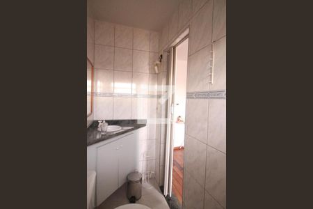 Casa à venda com 250m², 4 quartos e 3 vagasSuíte 2 banheiro 