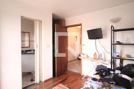 Casa à venda com 250m², 4 quartos e 3 vagasSuíte 2 banheiro 