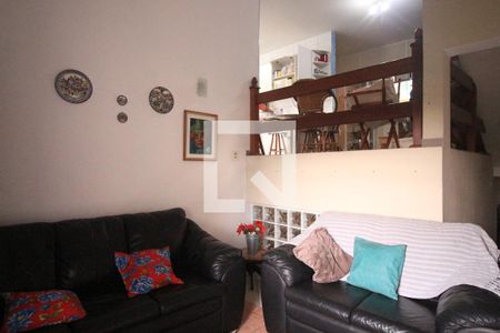 Casa à venda com 250m², 4 quartos e 3 vagasSala