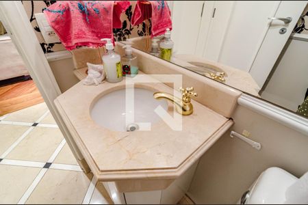 Apartamento à venda com 190m², 3 quartos e 3 vagasLavabo