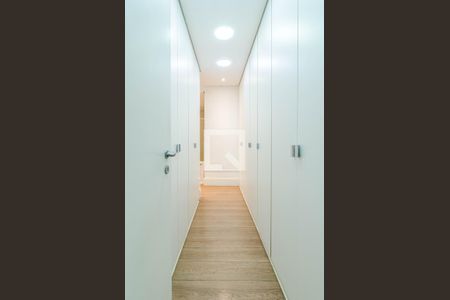 Apartamento à venda com 190m², 3 quartos e 3 vagasCloset
