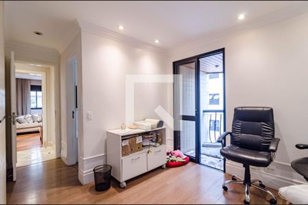 Apartamento à venda com 190m², 3 quartos e 3 vagasEscritório