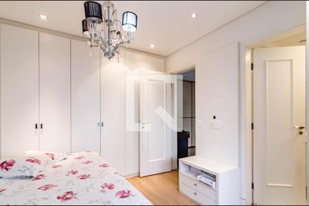 Apartamento à venda com 190m², 3 quartos e 3 vagasSuíte 2