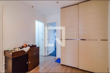 Apartamento à venda com 190m², 3 quartos e 3 vagasEscritório