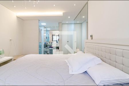 Apartamento à venda com 190m², 3 quartos e 3 vagasSuíte 1