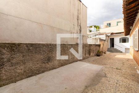 Casa à venda com 190m², 2 quartos e 3 vagasQuintal