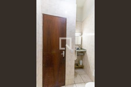 Casa à venda com 190m², 2 quartos e 3 vagasCasa 2 Banheiro