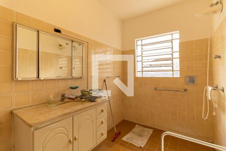 Casa à venda com 190m², 2 quartos e 3 vagasBanheiro