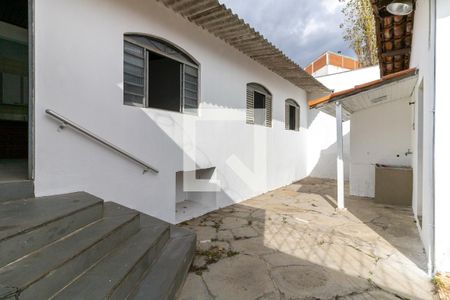 Casa à venda com 190m², 2 quartos e 3 vagasQuintal