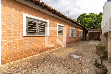 Casa à venda com 190m², 2 quartos e 3 vagasQuintal