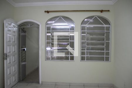 Sala de casa à venda com 3 quartos, 270m² em Jardim São Sebastião, São Paulo