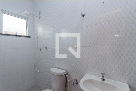Casa à venda com 150m², 3 quartos e 2 vagas Casa à venda com 150m², 3 quartos e 2 vagasBanheiro de Serviço