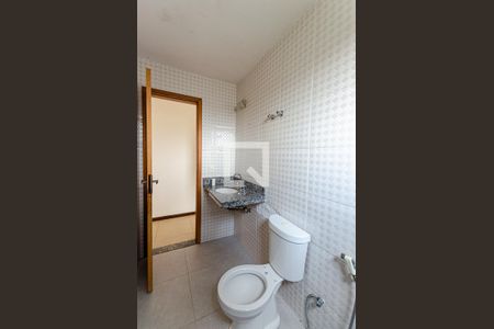 Casa à venda com 150m², 3 quartos e 2 vagas Casa à venda com 150m², 3 quartos e 2 vagasBanheiro Social