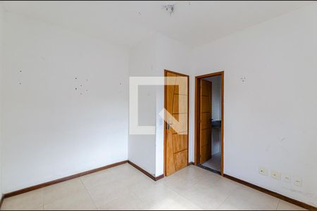 Casa à venda com 150m², 3 quartos e 2 vagas Casa à venda com 150m², 3 quartos e 2 vagasSuite