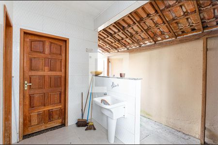 Casa à venda com 150m², 3 quartos e 2 vagas Casa à venda com 150m², 3 quartos e 2 vagasÁrea de Serviço