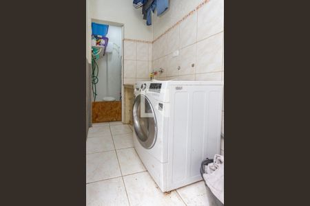 Casa para alugar com 100m², 2 quartos e 1 vaga Casa para alugar com 100m², 2 quartos e 1 vagaLavanderia