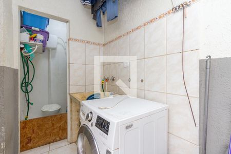 Casa para alugar com 100m², 2 quartos e 1 vaga Casa para alugar com 100m², 2 quartos e 1 vagaLavanderia