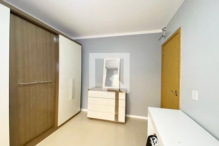 Quarto 2 de apartamento à venda com 2 quartos, 51m² em Industrial, Novo Hamburgo
