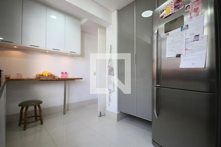 Apartamento à venda com 167m², 3 quartos e 3 vagasCozinha