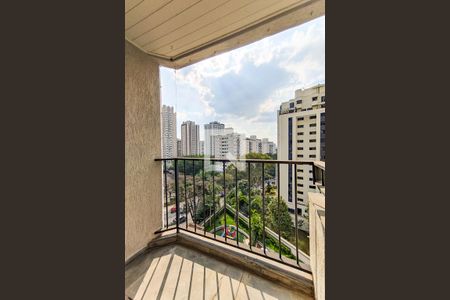 Sacada de apartamento à venda com 3 quartos, 180m² em Jardim Londrina, São Paulo