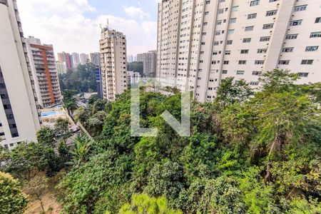 Vista da Sacada de apartamento à venda com 3 quartos, 180m² em Jardim Londrina, São Paulo