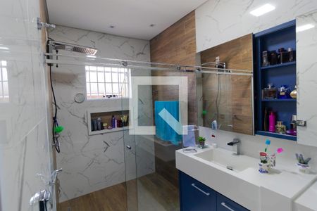 Casa à venda com 387m², 3 quartos e 4 vagas Casa à venda com 387m², 3 quartos e 4 vagasBanheiro da Suíte
