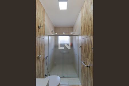 Casa à venda com 387m², 3 quartos e 4 vagas Casa à venda com 387m², 3 quartos e 4 vagasBanheiro 01
