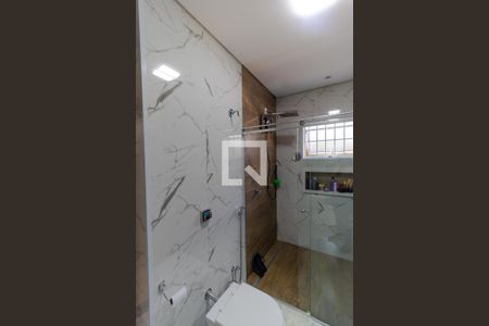 Casa à venda com 387m², 3 quartos e 4 vagas Casa à venda com 387m², 3 quartos e 4 vagasBanheiro da Suíte
