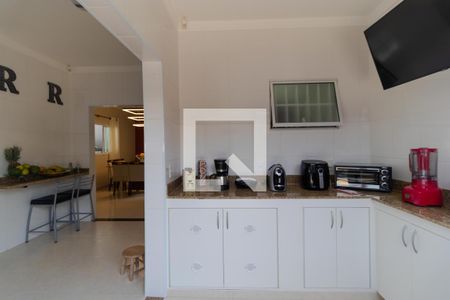 Casa à venda com 387m², 3 quartos e 4 vagas Casa à venda com 387m², 3 quartos e 4 vagasCozinha