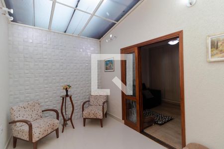 Casa à venda com 387m², 3 quartos e 4 vagas Casa à venda com 387m², 3 quartos e 4 vagasÁrea de Luz