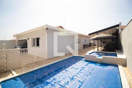 Casa à venda com 387m², 3 quartos e 4 vagas Casa à venda com 387m², 3 quartos e 4 vagasPiscina