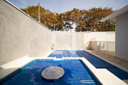Casa à venda com 387m², 3 quartos e 4 vagas Casa à venda com 387m², 3 quartos e 4 vagasPiscina