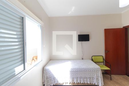 Casa à venda com 387m², 3 quartos e 4 vagas Casa à venda com 387m², 3 quartos e 4 vagasQuarto 01