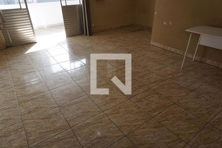Sala de casa para alugar com 3 quartos, 120m² em Jardim Vista Alegre, Embu das Artes