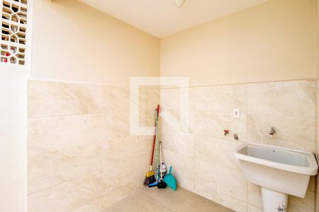 Casa à venda com 129m², 2 quartos e 1 vagaÁrea de Serviço