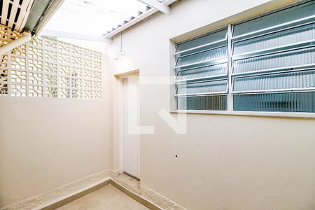 Casa à venda com 129m², 2 quartos e 1 vagaQuintal