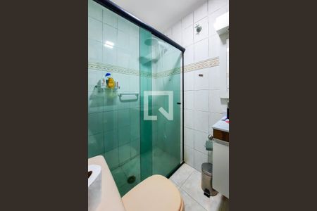 Casa à venda com 225m², 3 quartos e 5 vagasBanheiro da Suíte 2