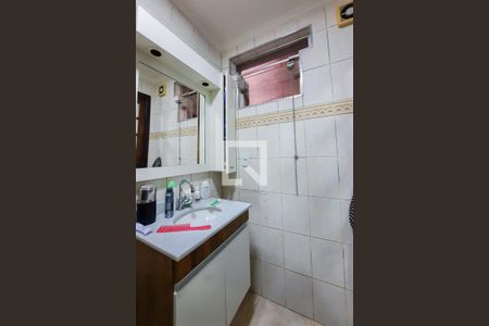 Casa à venda com 225m², 3 quartos e 5 vagasBanheiro da Suíte 2