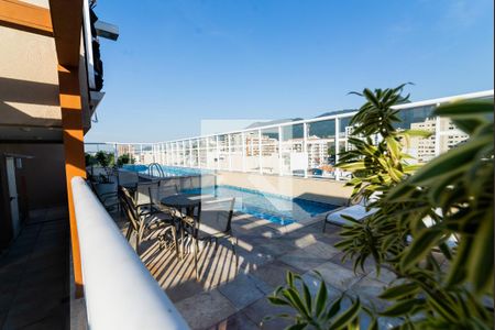 Apartamento para alugar com 135m², 2 quartos e 1 vagaÁrea comum - Piscina